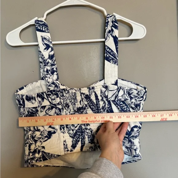 Abercrombie & Fitch Women’s Sweetheart Neck Cropped Print Women's Tank Top - Picture 10 of 10